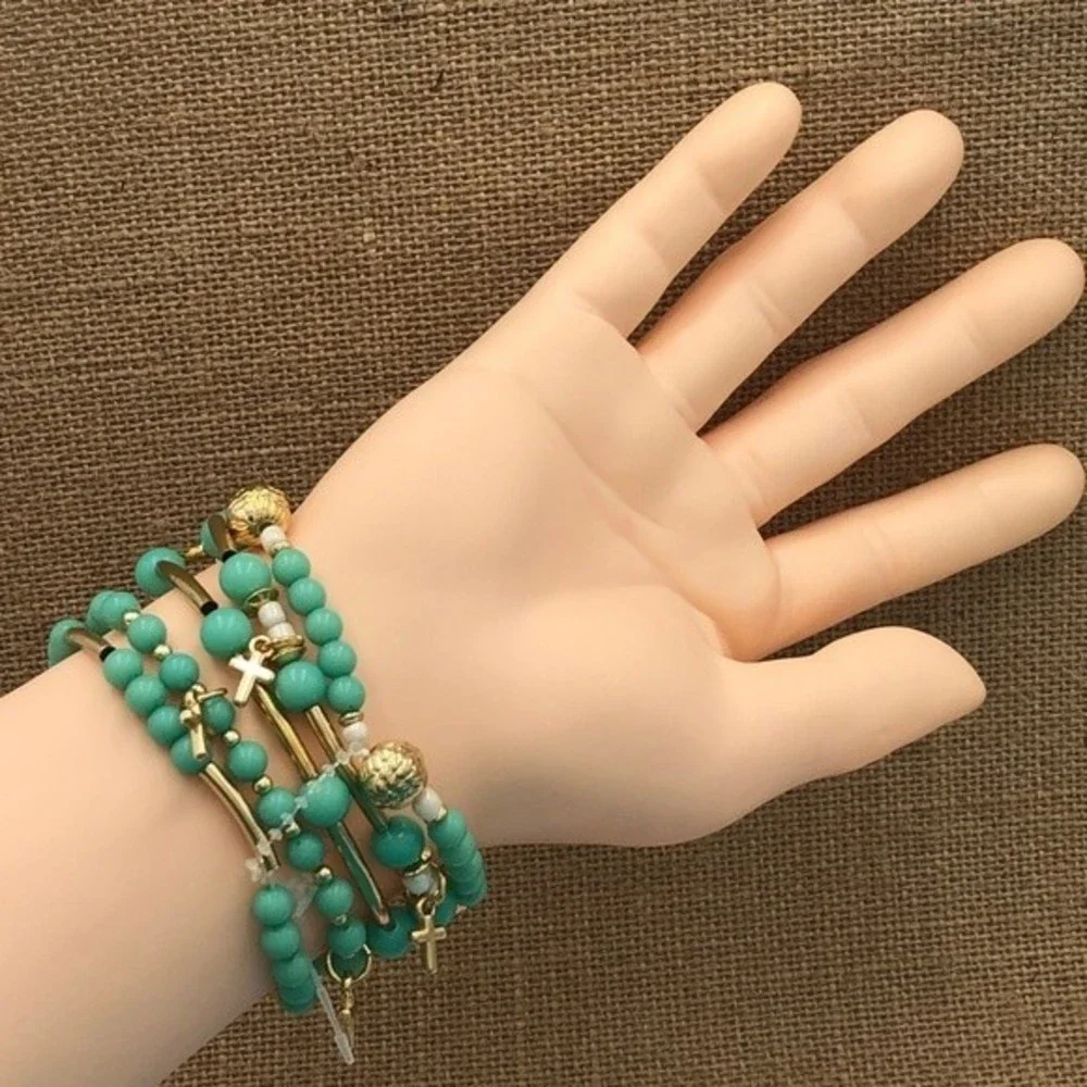 🌼 5 Beaded Cross Green Gold Stacking Stretch Bracelet